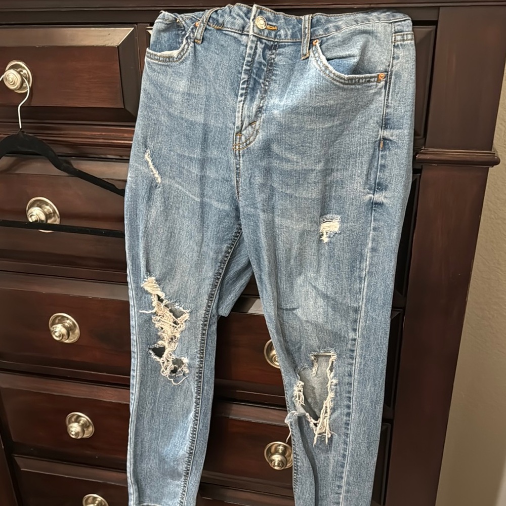Women's Distressed Blue Jeans